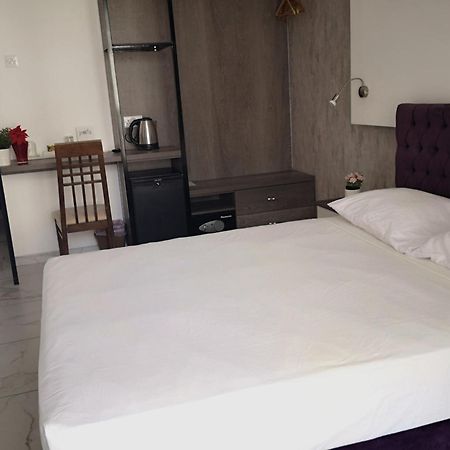 St Elena Boutique Residence Ларнака Экстерьер фото