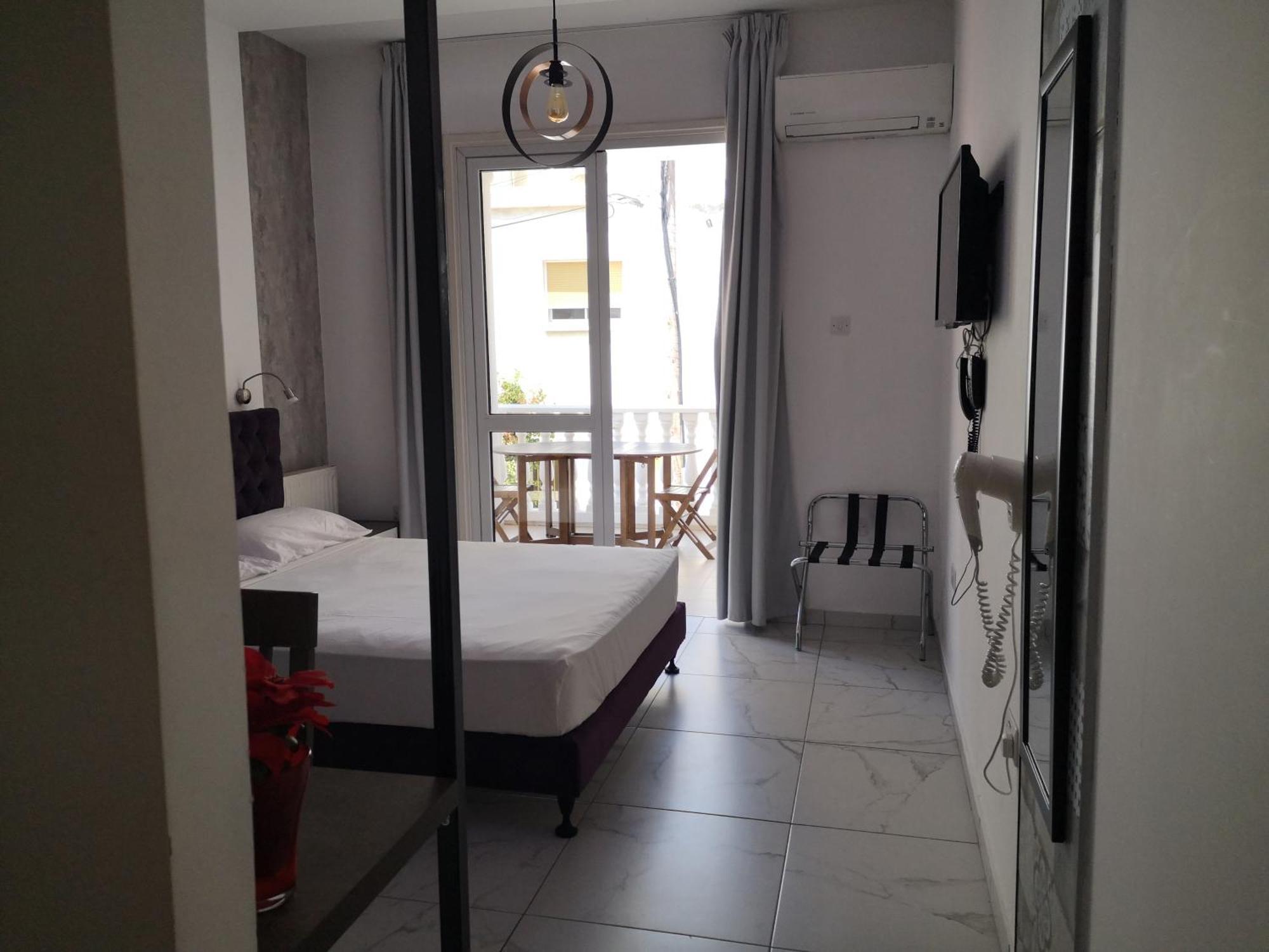 St Elena Boutique Residence Ларнака Экстерьер фото